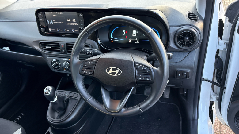 Hyundai i10 1.0 Advance 5dr Petrol Hatchback